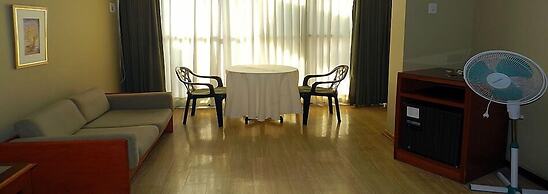 Hotel Holiday Suites