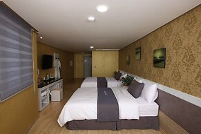 Dorcas Tourist Hostel