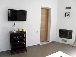 Santorini Traditional Suites