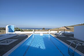 Santorini Traditional Suites