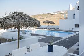 Santorini Traditional Suites