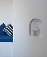 Santorini Traditional Suites