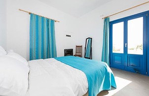 Santorini Traditional Suites