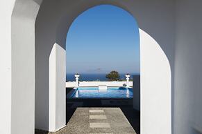 Santorini Traditional Suites