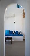 Santorini Traditional Suites