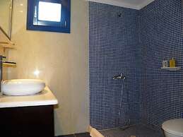 Santorini Traditional Suites