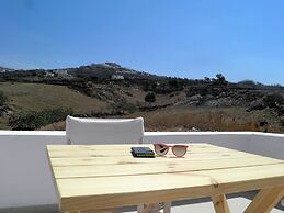 Santorini Traditional Suites