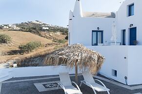 Santorini Traditional Suites