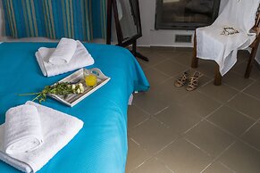 Santorini Traditional Suites