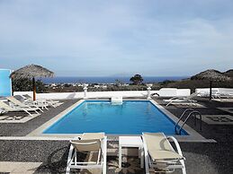 Santorini Traditional Suites