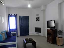 Santorini Traditional Suites