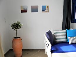 Santorini Traditional Suites