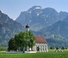 Villa Ludwig Suite Hotel & Chalet