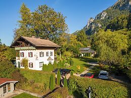 Villa Ludwig Suite Hotel & Chalet