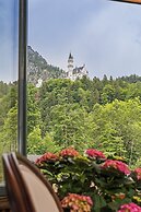 Villa Ludwig Suite Hotel & Chalet