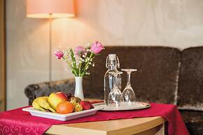 Villa Ludwig Suite Hotel & Chalet