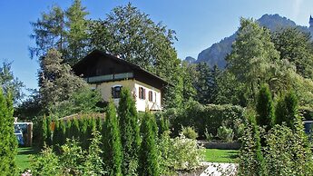 Villa Ludwig Suite Hotel & Chalet