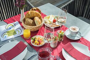 Villa Ludwig Suite Hotel & Chalet