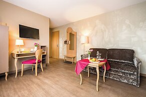 Villa Ludwig Suite Hotel & Chalet