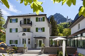 Villa Ludwig Suite Hotel & Chalet