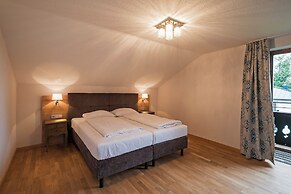 Villa Ludwig Suite Hotel & Chalet