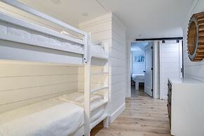 Beachside Towers at Sandestin by Panhandle Getaways