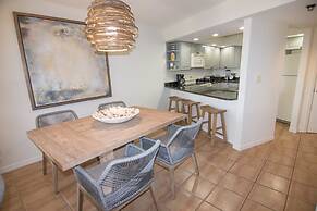 Beachside Towers at Sandestin by Panhandle Getaways