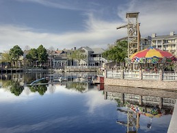 Beachside Towers at Sandestin by Panhandle Getaways