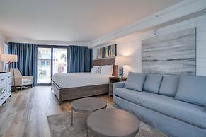 Beachside Towers at Sandestin by Panhandle Getaways