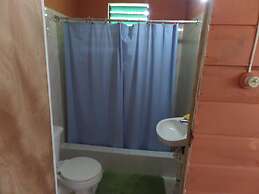 Beach Road Cottages at Jah Bs