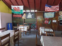 Beach Road Cottages at Jah Bs