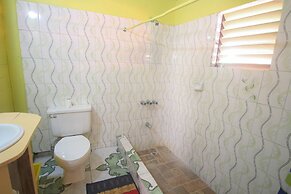 Beach Road Cottages at Jah Bs