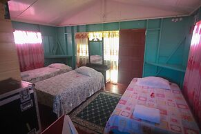 Beach Road Cottages at Jah Bs