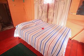 Beach Road Cottages at Jah Bs