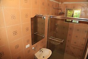 Roxy Fishing Club Y Hotel