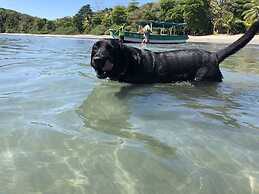 Roxy Fishing Club Y Hotel