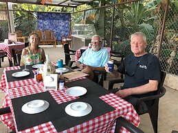 Roxy Fishing Club Y Hotel