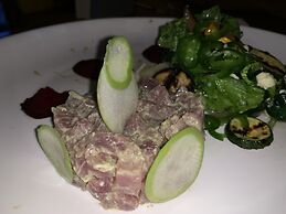 Roxy Fishing Club Y Hotel