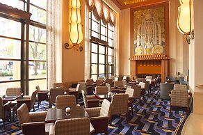 Disney Ambassador Hotel