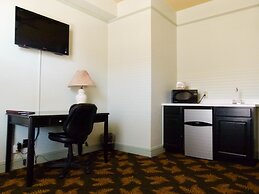 Finlen Hotel and Motor Inn