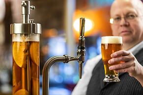 Finlen Hotel and Motor Inn