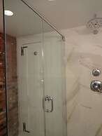 The Platinum Pebble Boutique Inn - Adults Only