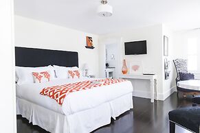 The Platinum Pebble Boutique Inn - Adults Only