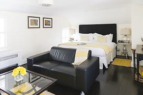 The Platinum Pebble Boutique Inn - Adults Only