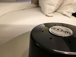 The Platinum Pebble Boutique Inn - Adults Only