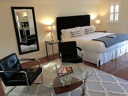 The Platinum Pebble Boutique Inn - Adults Only