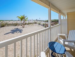 Drifting Sands Oceanfront Hotel