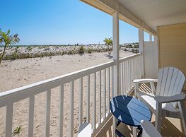 Drifting Sands Oceanfront Hotel