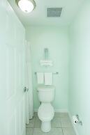 Drifting Sands Oceanfront Hotel