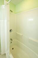 Drifting Sands Oceanfront Hotel